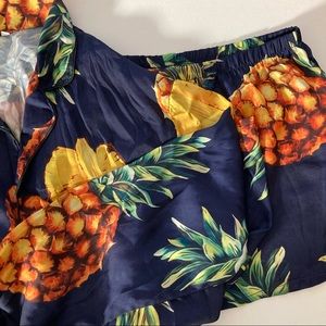 Pineapple Pajama Set! Never Worn, Silky Fabric